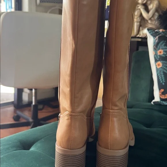 Soda Tan Knee-High Boots - Picture 3 of 4